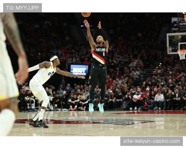 利拉德突破拉开空间提升开拓者关键时刻得分效率