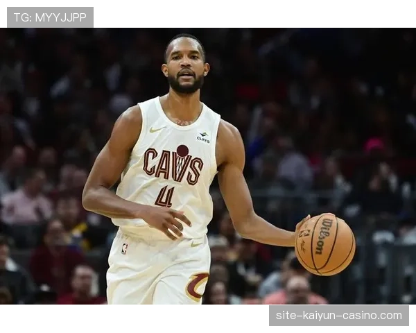 埃文·莫布里挡拆防守比以往更逼迫约基奇远离内线