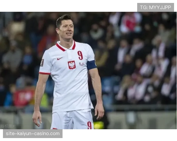 伊布与莱万：从体系核心到单点爆破，终结能力的集中度分化