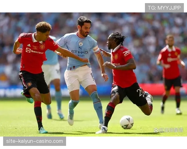 曼联防线失误频繁问题显现，对赛季稳定性形成明显制约