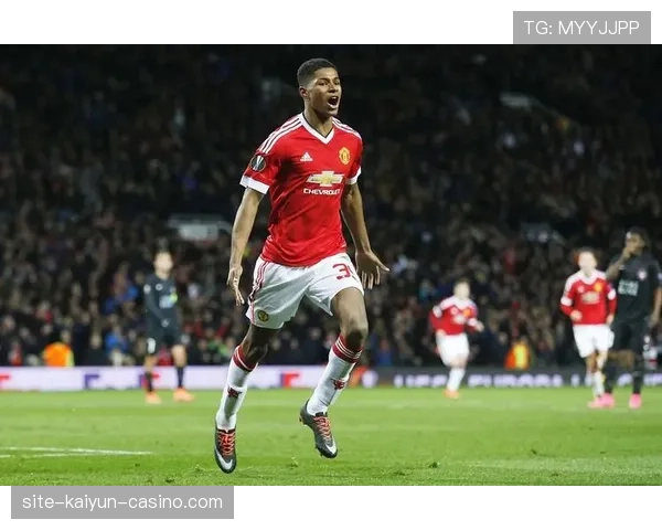 拉什福德从边锋到中锋的角色困境分析